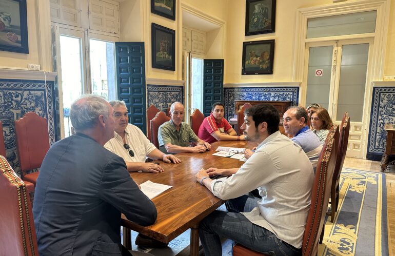 Reuniones con alcalde  y subdelegada del Gobierno del comité organizador del XI Congreso de Veterinarios de Castilla y León